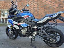 BMW S