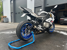 BMW S