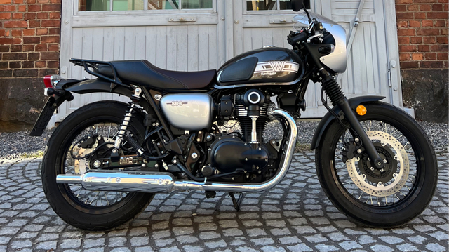 Kawasaki W