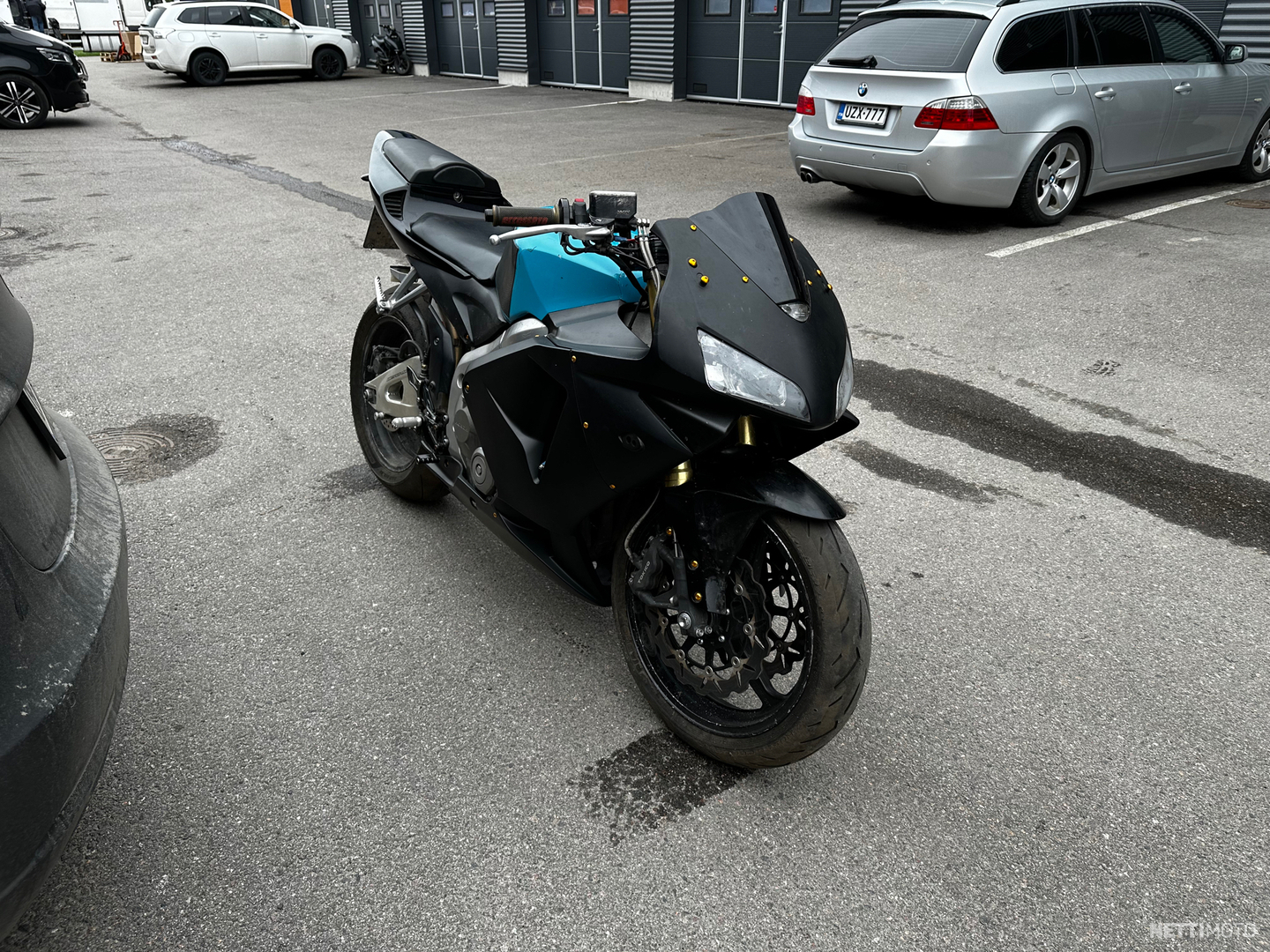 5 / 8