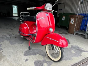 Vespa Commercial