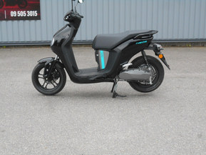 Yamaha Neos