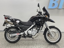 BMW F