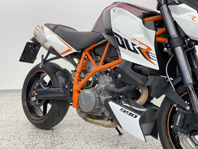 KTM 990