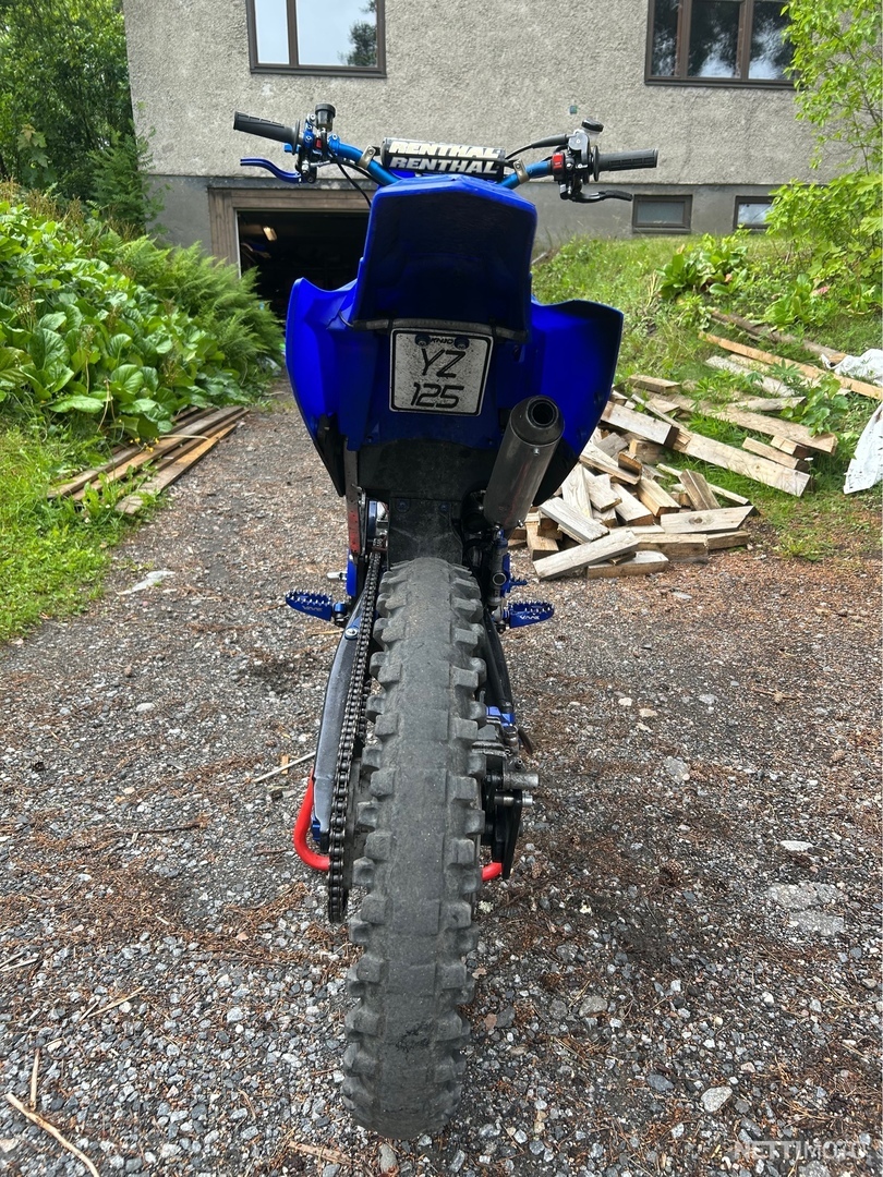 4 / 9