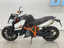 KTM 990