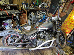 Suzuki GS