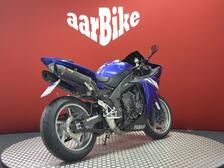 Yamaha YZF-R1