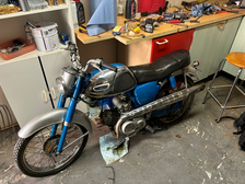 Yamaha YG-1