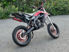 Aprilia SX