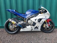 BMW S