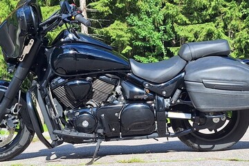 Suzuki Intruder