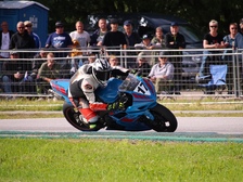 Yamaha YZF-R1