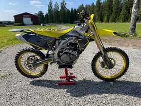 Suzuki RM-Z