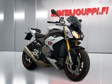 BMW S