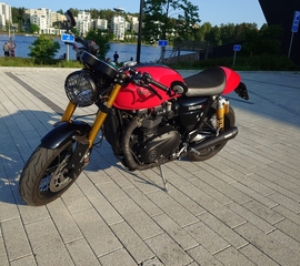 Triumph Thruxton