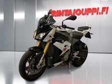 BMW S