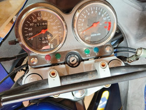 Suzuki GS