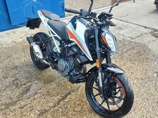 KTM 390