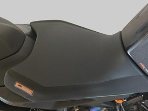 KTM 890