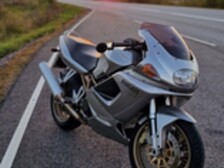 Ducati ST2