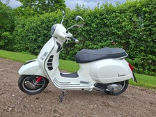 Vespa Commercial