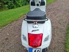 Vespa Commercial
