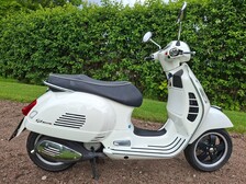 Vespa Commercial