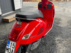 Vespa GTS