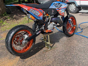 KTM 125