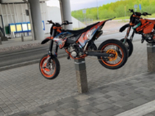 KTM 125