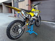 Suzuki RM