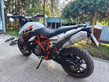 KTM 990
