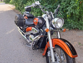 Suzuki Intruder