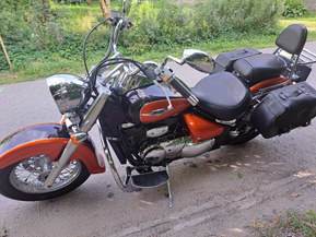 Suzuki Intruder