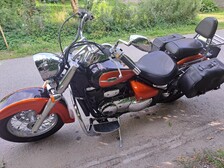 Suzuki Intruder