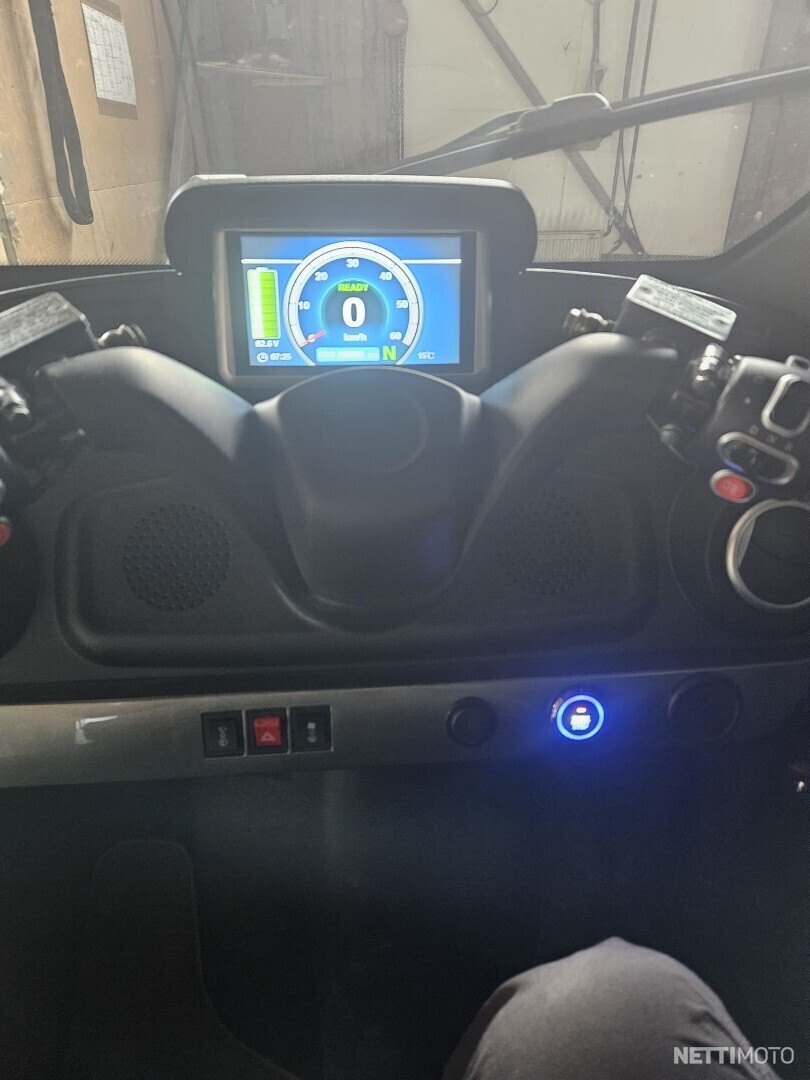 6 / 8
