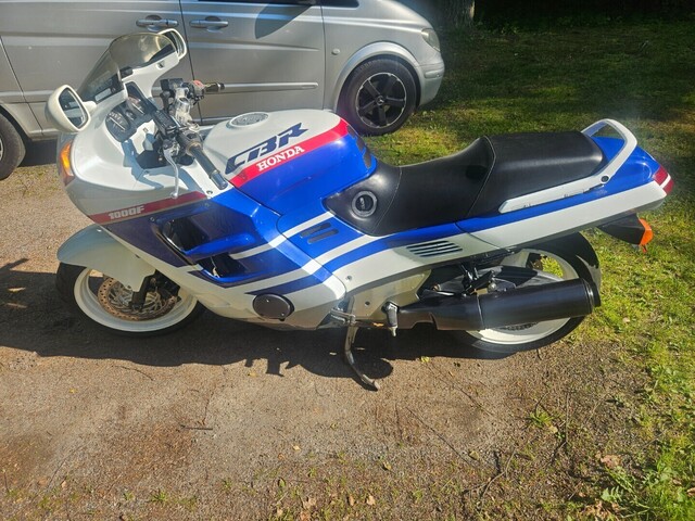 Honda CBR