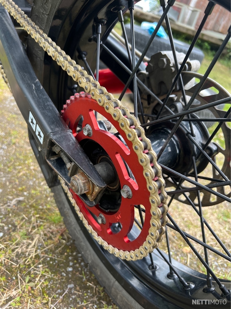 6 / 9