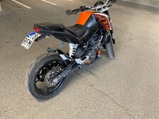 KTM 125