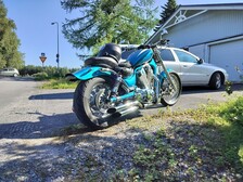 Suzuki VS