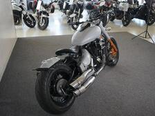 Suzuki VL