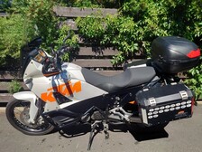 KTM 990
