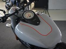 Suzuki VL