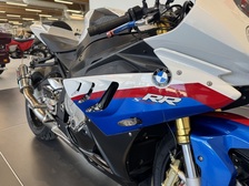BMW S