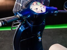 Vespa LX