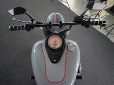 Suzuki VL