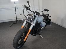 Suzuki VL