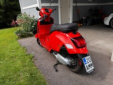 Vespa GTS