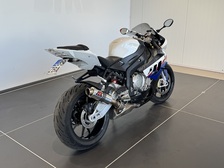 BMW S